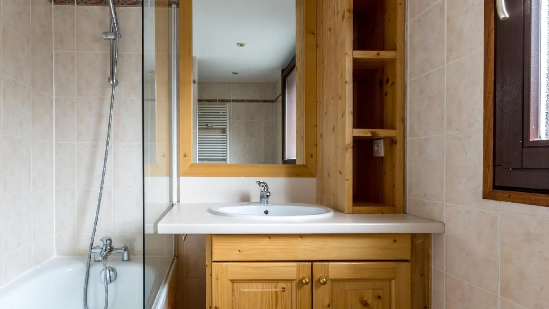 Magnifique Appartement A Val-D'Isere, Centre-Ville, Proche Pistes Et Commerces - Fr-1-519-11